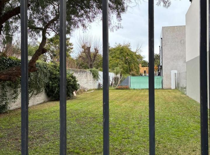 Terreno · 270m²