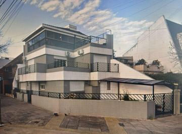Casa · 186m² · 4 Ambientes · 1 Cochera · Casa en Esquina de 4 Ambientes con Suite