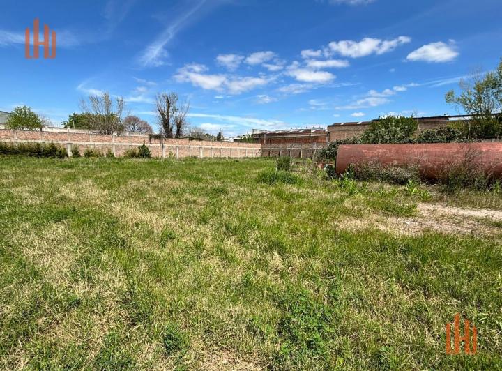 Terreno · 7464m²