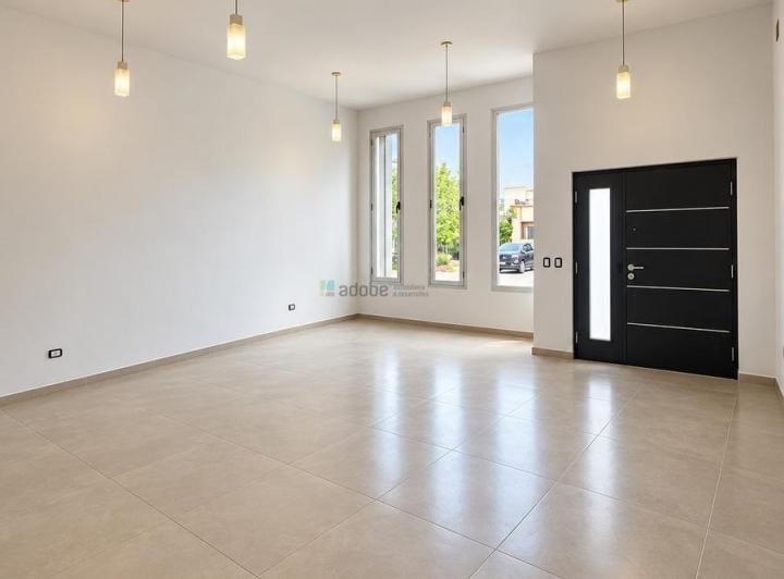 Casa · 205m² · 3 Dormitorios · 2 Cocheras