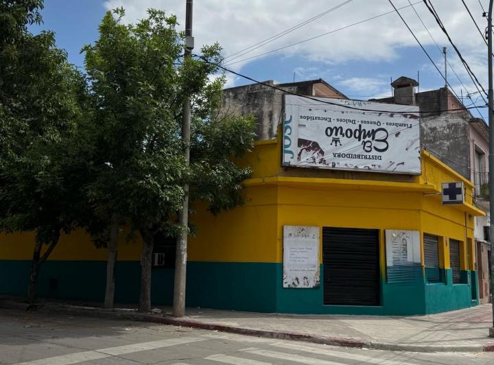 Local comercial · 200m² · 4 Ambientes