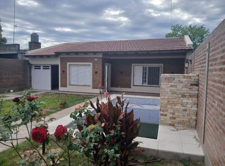 Casa · 150m² · 8 Ambientes