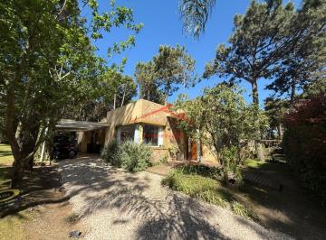 Casa · 124m² · 4 Ambientes · 1 Cochera · Casa en Alquiler Temporal en Pinamar