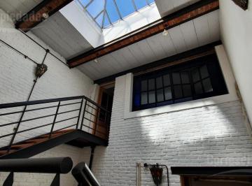 Casa · 195m² · 5 Ambientes · Casa - Almagro
