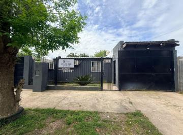 Casa · 132m² · 4 Ambientes · 2 Cocheras · Casa en Venta en La Granjita