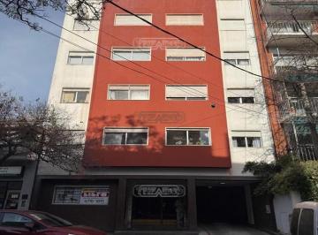 Departamento · 65m² · 3 Ambientes · Departamento en Venta en San Isidro, G. B. a. Zona Norte, Argentina