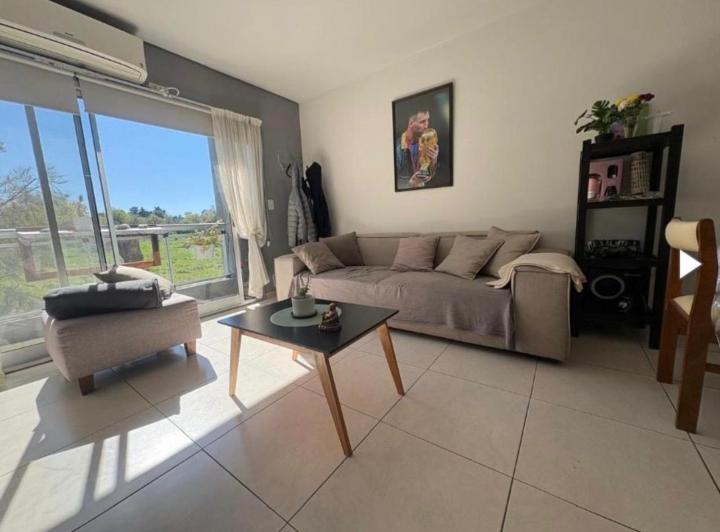 Departamento · 1m² · 2 Ambientes · 1 Cochera