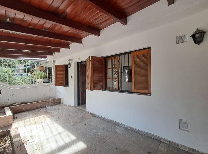Casa · 173m² · 5 Ambientes · 2 Cocheras