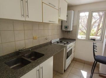 Departamento de 2 ambientes, Rosario · Departamento de 50 m² con 2 Ambientes en Alquiler en Centro