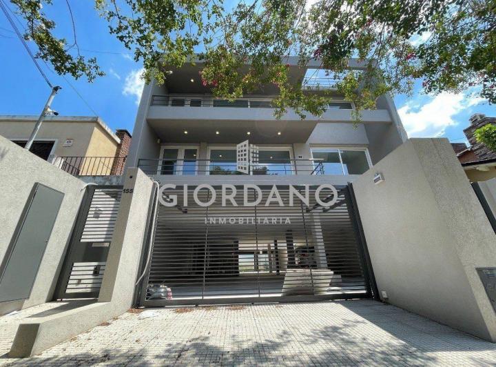 Departamento · 80m² · 3 Ambientes · 2 Cocheras