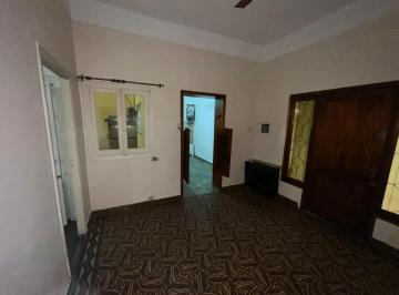 Casa · 80m² · 4 Ambientes · Alquiler Casa de Pasillo 2 Dorm. Más Comodín Echesortu