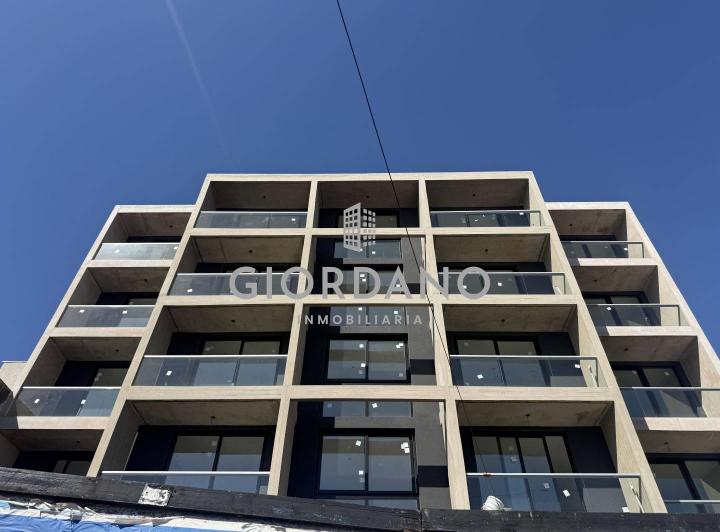 Departamento · 95m² · 4 Ambientes · 2 Cocheras