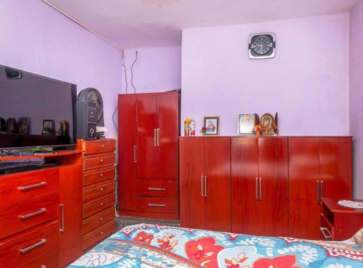 Casa · 180m² · 8 Ambientes · 2 Cocheras
