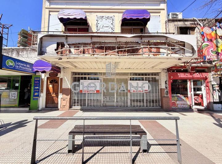 Local comercial · 200m²
