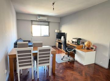 Departamento · 64m² · 3 Ambientes · Oportunidad Venta 3 Amb Muy Luminoso Constitucion