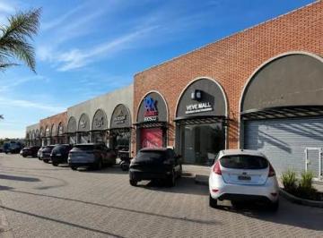 Local comercial · 50m² · Local en Alquiler Complejo Arcos - Manantiales I