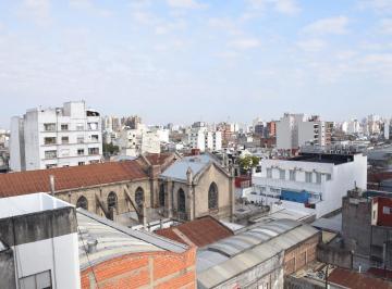 Departamento · 38m² · 1 Ambiente · Departamento Alquiler Luminoso Balcon Subte