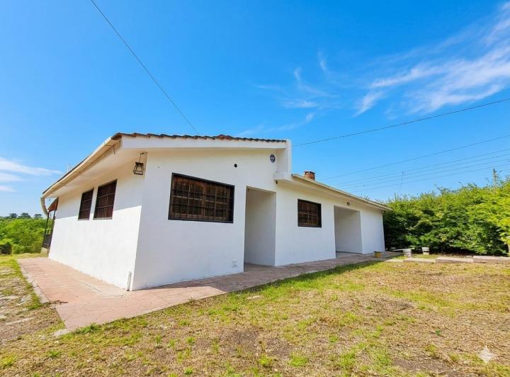 Casa · 110m² · 3 Ambientes · 1 Cochera