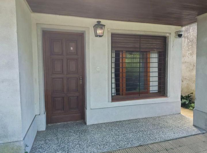 Casa · 150m² · 4 Ambientes · 1 Cochera