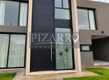 Casa · 135m² · 4 Ambientes · 1 Cochera · Alquiler Casa 3 Dorm. - Parques de Talero