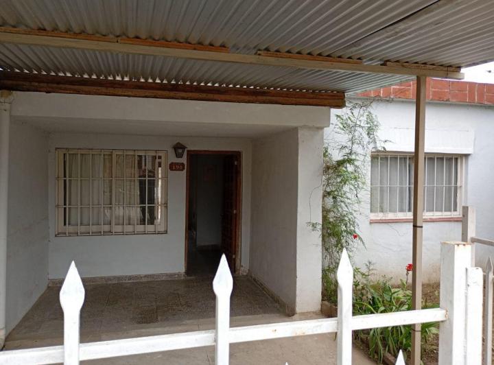 Casa · 93m² · 4 Ambientes · 1 Cochera