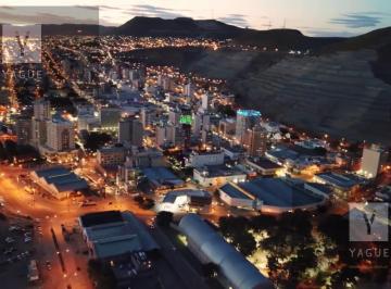 Casa · 70m² · 4 Ambientes · Casa en El Centro de Comodoro