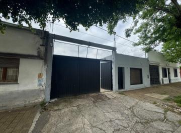 Bodega-Galpón · 306m² · 5 Ambientes · 34 E/26y27
