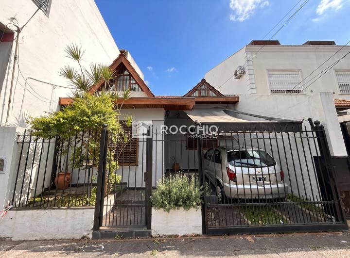 Casa · 150m² · 6 Ambientes · 1 Cochera
