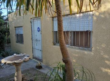 Casa · 60m² · 3 Ambientes · 1 Cochera · Venta Casa 3 Ambientes con Patio Jardín y Parrilla