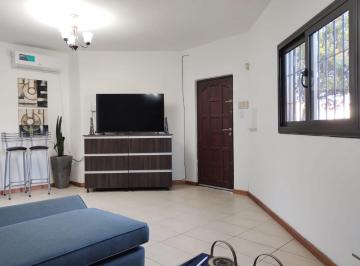 PH · 60m² · 5 Ambientes · Venta Departamento 2 Dorm. C/patio Córdoba