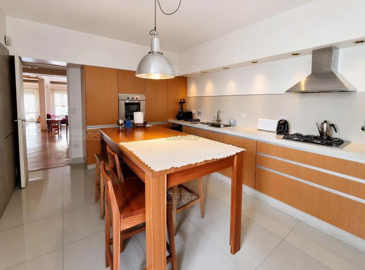 Departamento · 140m² · 4 Ambientes · 1 Cochera