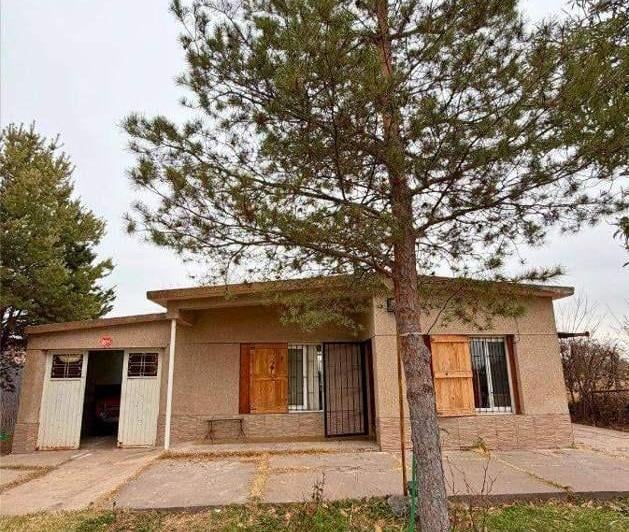 Casa · 4473m² · 2 Dormitorios