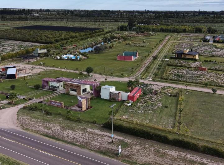 Terreno · 1400m²