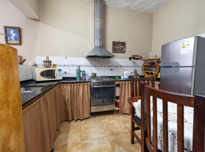 Casa · 171m² · 6 Ambientes · 1 Cochera