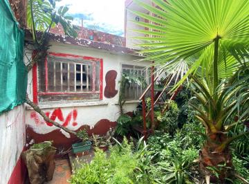 Casa · 187m² · 7 Ambientes · 1 Cochera · Venta Casa de 5 Dorm. en Barrio Alvear