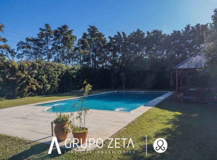Casa · 33450000ha · 6 Ambientes · 2 Cocheras