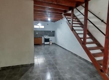 PH · 70m² · 3 Ambientes · 1 Cochera · Alquiler 2 Dorm. Entrada de Vehículo La Reja