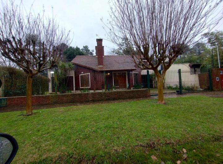 Casa · 158m² · 5 Ambientes · 1 Cochera