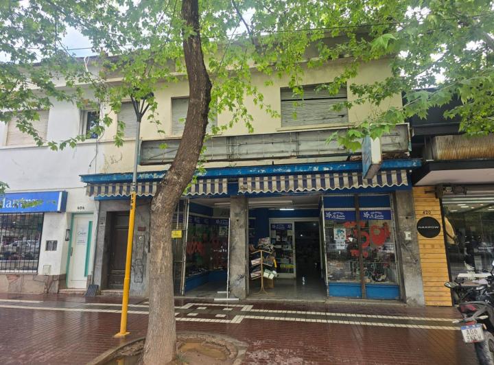 Local comercial · 431m²