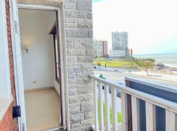 Departamento · 60m² · 3 Ambientes · 1 Cochera · Departamento en Alquiler en Playa Chica