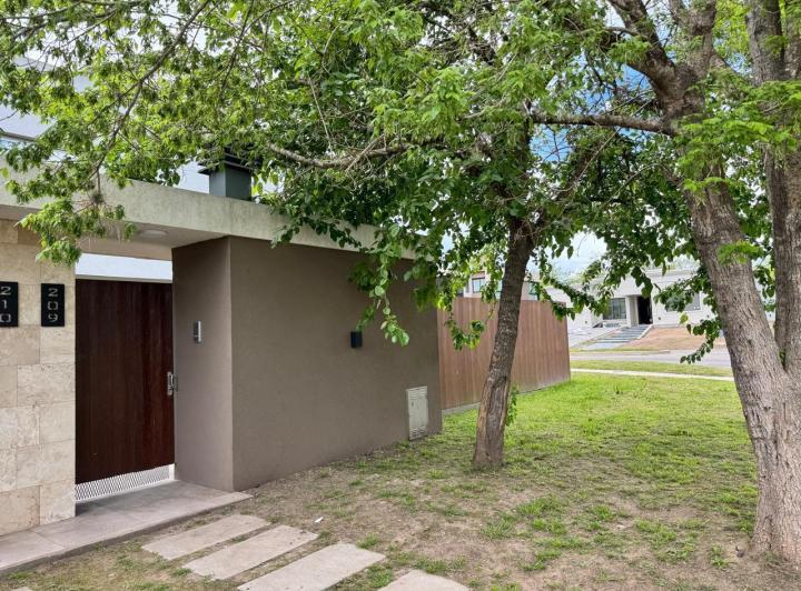 Departamento · 119m² · 4 Ambientes · 1 Cochera