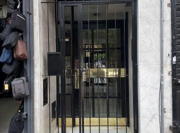 Departamento de 3 ambientes, Balvanera · 3 Ambientes Al Frente con Vista Panorámica – Reciclado a Nuevo – Excelente Ubicación