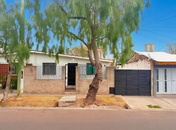Casa · 53m² · 3 Ambientes · Venta Casa en Godoy Cruz