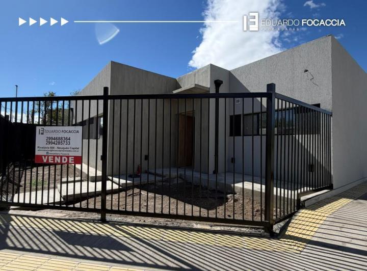 Casa · 140m² · 6 Ambientes · 1 Cochera