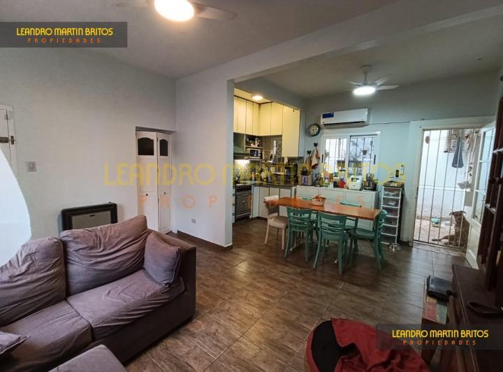 Casa · 130m² · 3 Ambientes · 2 Cocheras