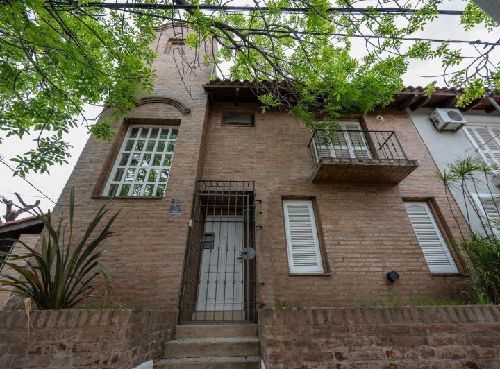 Casa · 115m² · 4 Ambientes · 2 Cocheras