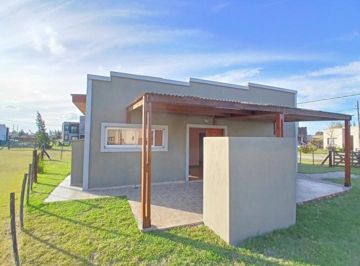 Casa · 100m² · 4 Ambientes · 1 Cochera