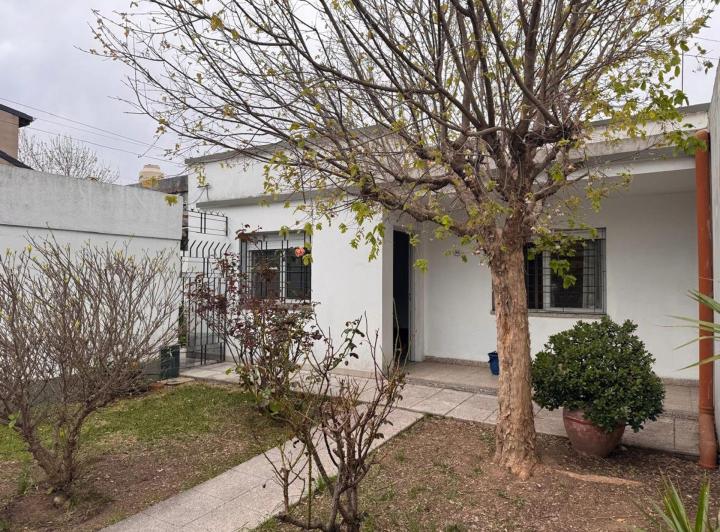 Casa · 123m² · 3 Ambientes · 1 Cochera