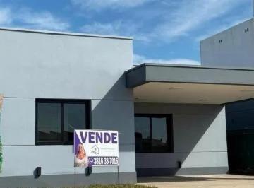 Casa · 150m² · 5 Ambientes · 1 Cochera · Casa a Estrenar Country Viento Sur - Yerba Buena - Tucuman