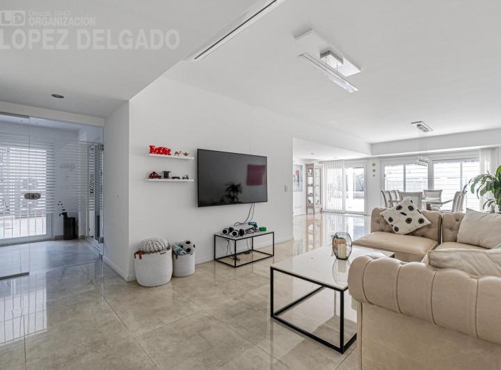 Departamento · 260m² · 4 Ambientes · 2 Cocheras
